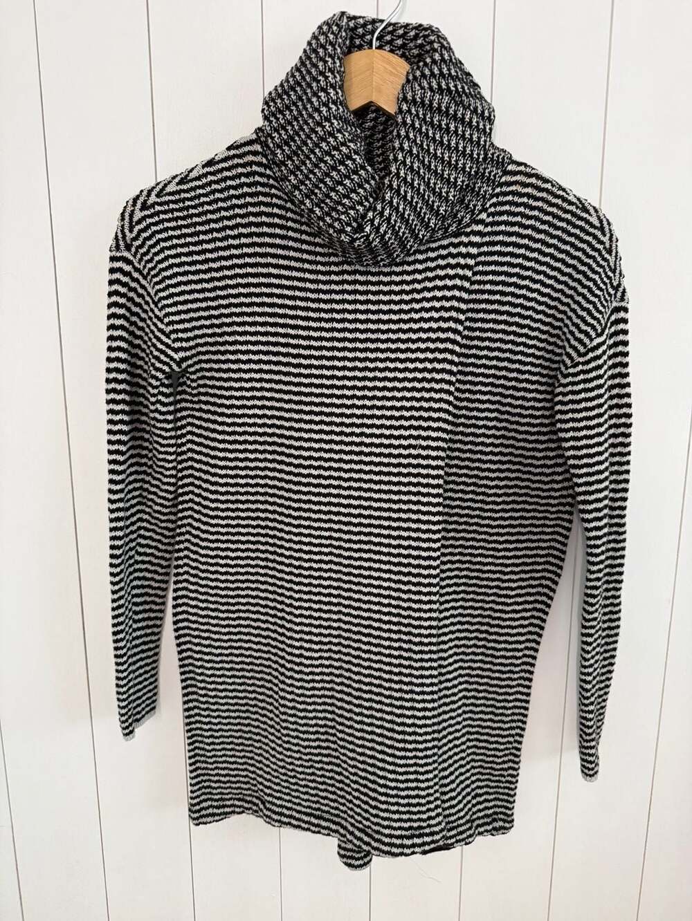 Cabi Fergie Black & White Striped Cotton Cowl